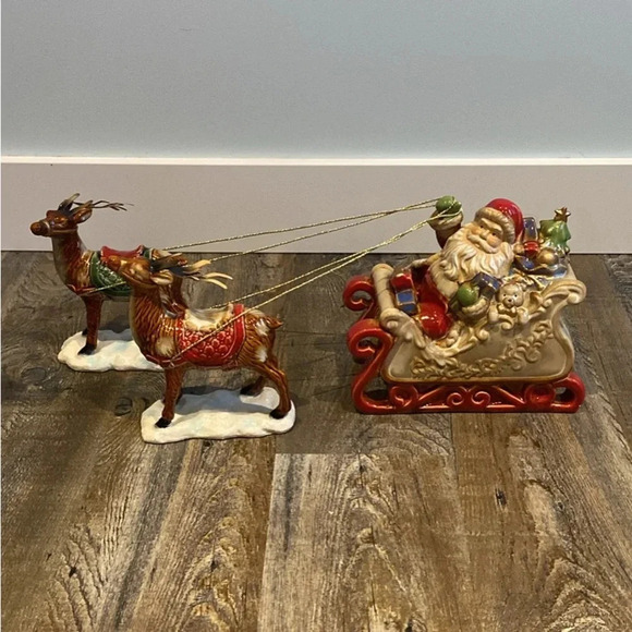 Ceramic/ Porcelain Santa in his Sleigh &  2 Reindeer - Picture 1 of 10
